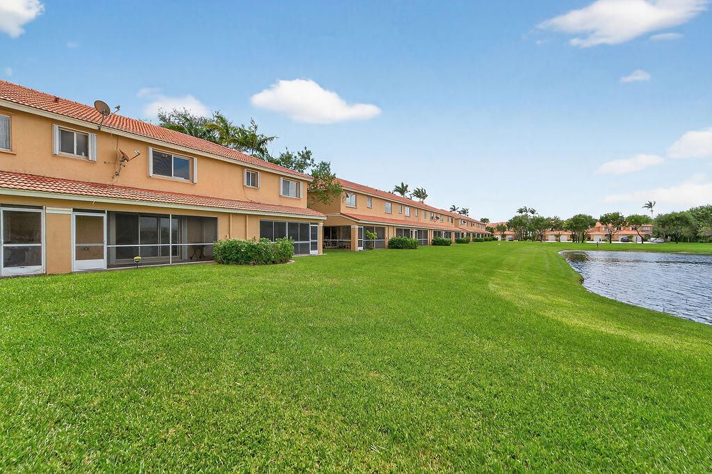 Active With Contract: $389,000 (3 beds, 2 baths, 1560 Square Feet)