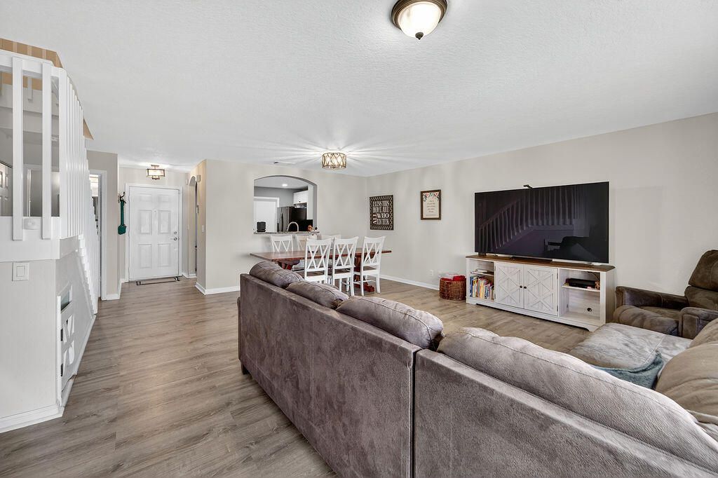 Active With Contract: $389,000 (3 beds, 2 baths, 1560 Square Feet)