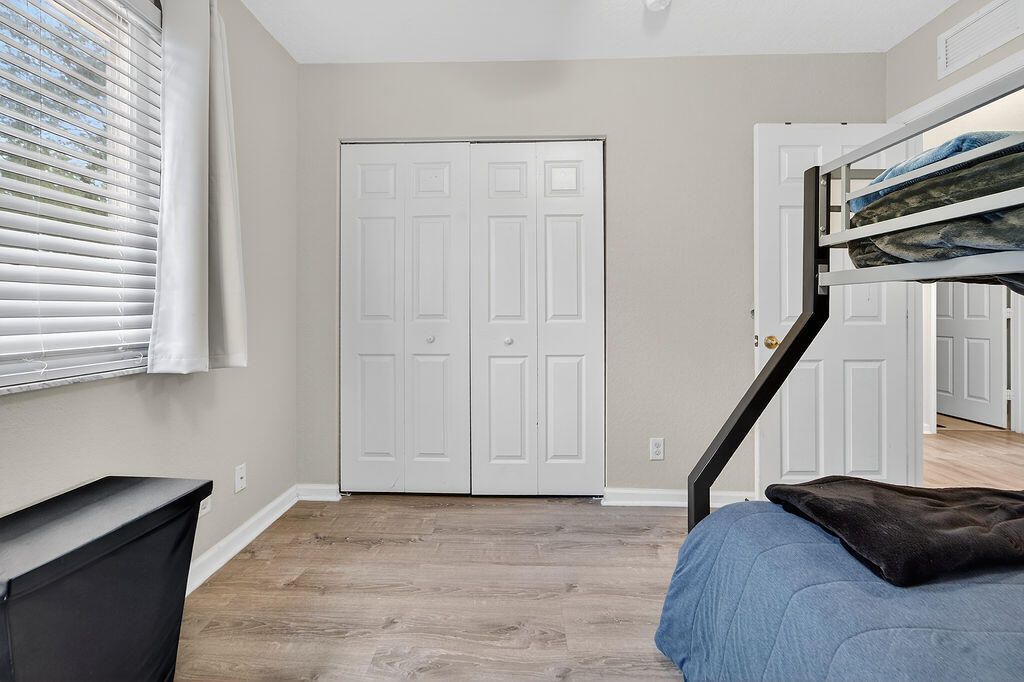 Active With Contract: $389,000 (3 beds, 2 baths, 1560 Square Feet)