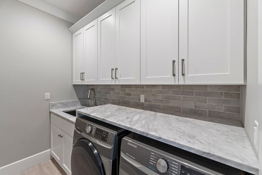 待售: $2,175,000 (3 贝兹, 2 浴室, 2583 平方英尺)