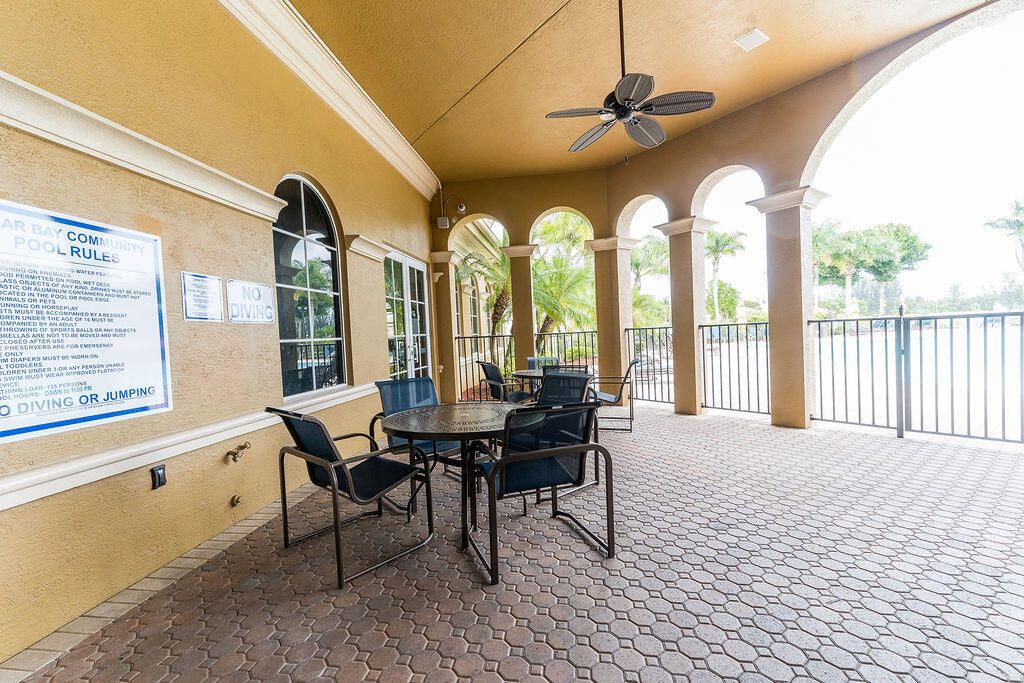 Active With Contract: $389,000 (3 beds, 2 baths, 1560 Square Feet)