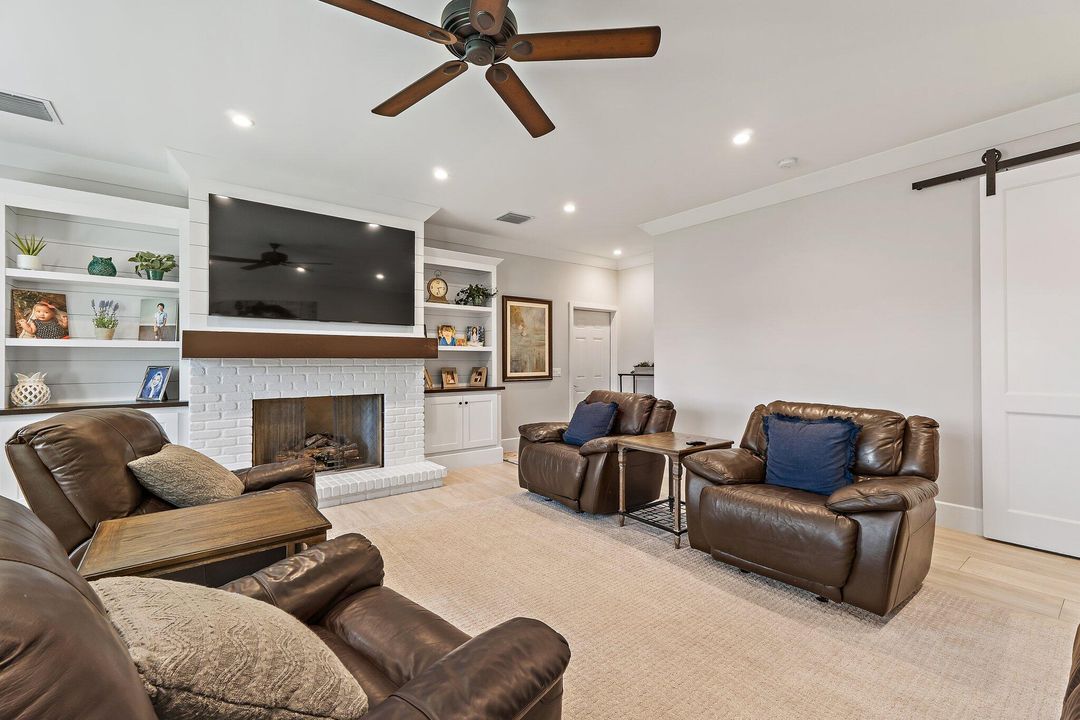 待售: $2,175,000 (3 贝兹, 2 浴室, 2583 平方英尺)