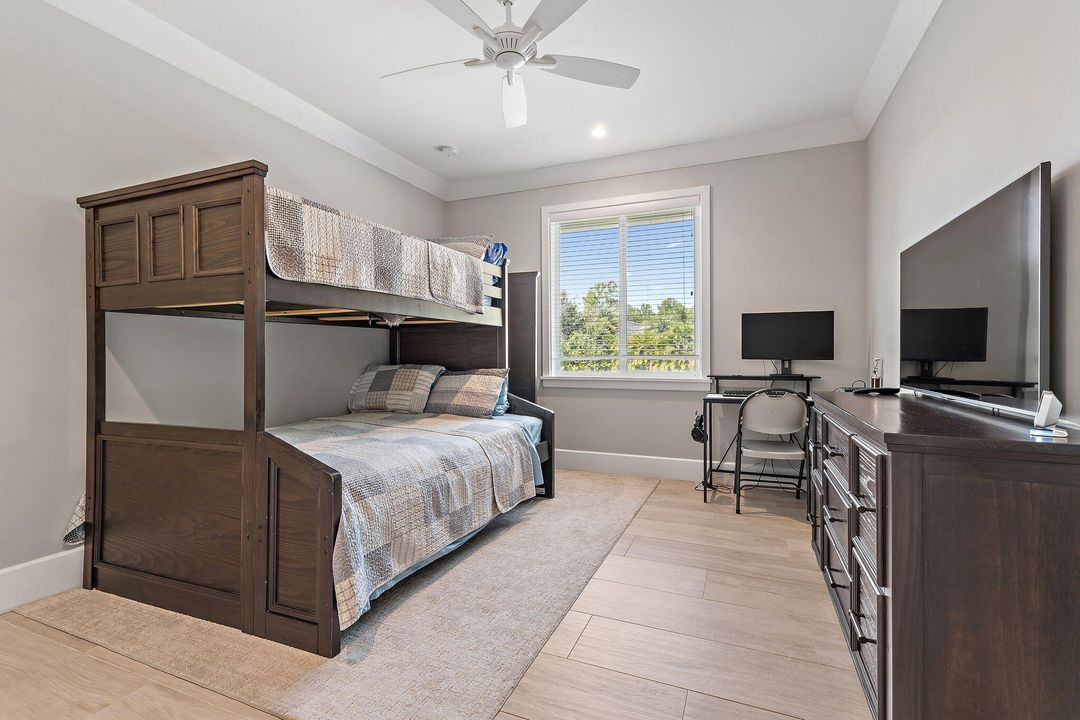 待售: $2,175,000 (3 贝兹, 2 浴室, 2583 平方英尺)