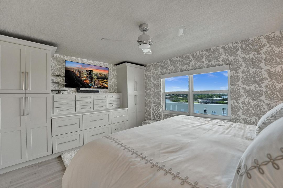 Под контрактом: $525,000 (2 спален, 2 ванн, 950 Квадратных фут)