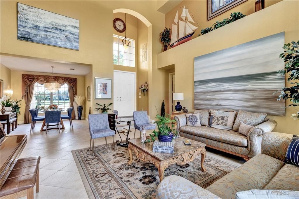 На продажу: $885,000 (6 спален, 4 ванн, 3498 Квадратных фут)