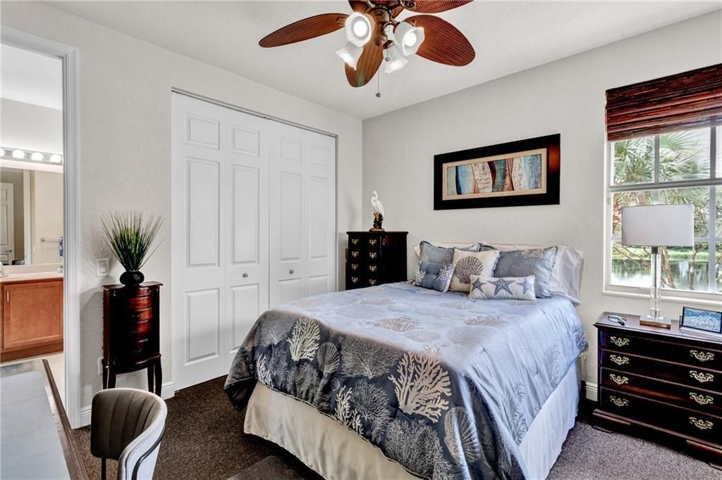 На продажу: $885,000 (6 спален, 4 ванн, 3498 Квадратных фут)