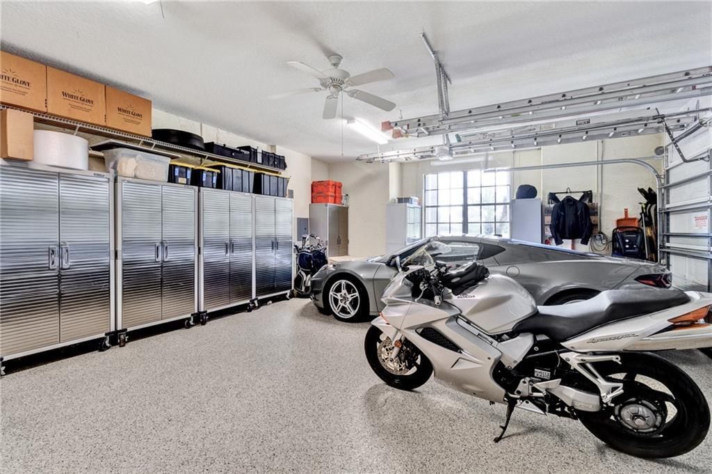 На продажу: $885,000 (6 спален, 4 ванн, 3498 Квадратных фут)