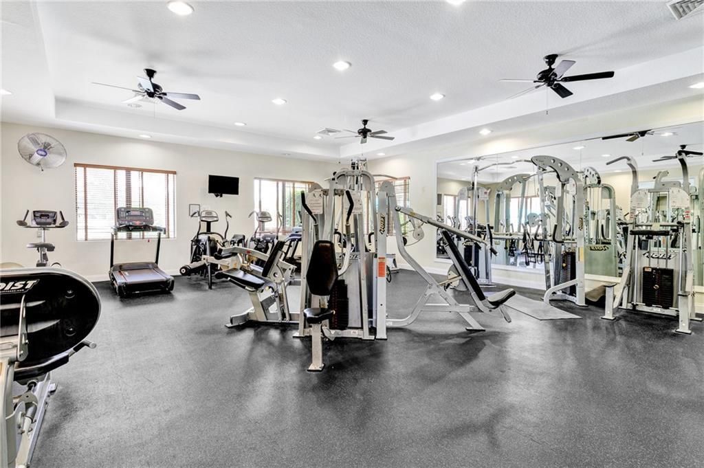 На продажу: $885,000 (6 спален, 4 ванн, 3498 Квадратных фут)