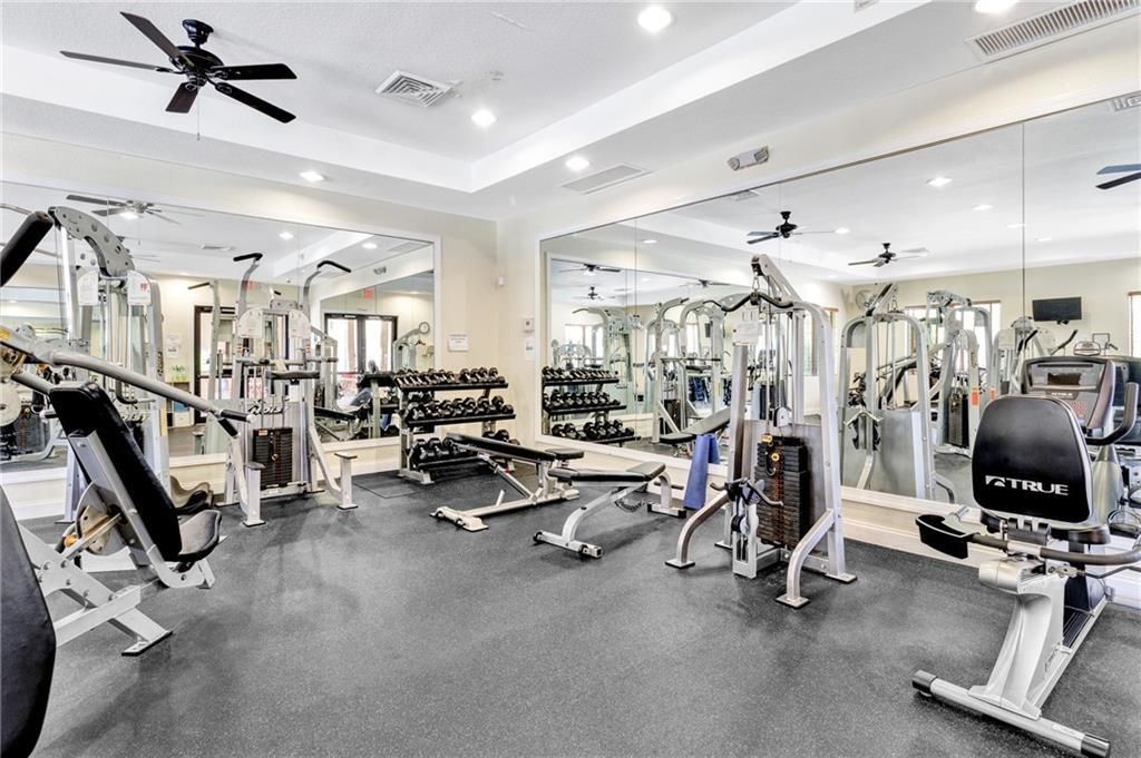 На продажу: $885,000 (6 спален, 4 ванн, 3498 Квадратных фут)