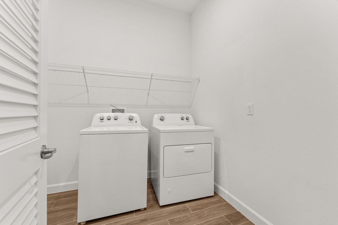 Active With Contract: $639,900 (3 beds, 2 baths, 2838 Square Feet)