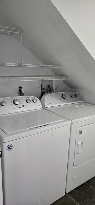 待售: $275,000 (2 贝兹, 2 浴室, 1328 平方英尺)