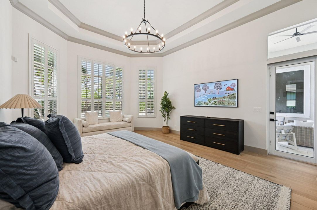 合同活跃: $2,795,000 (4 贝兹, 5 浴室, 3765 平方英尺)