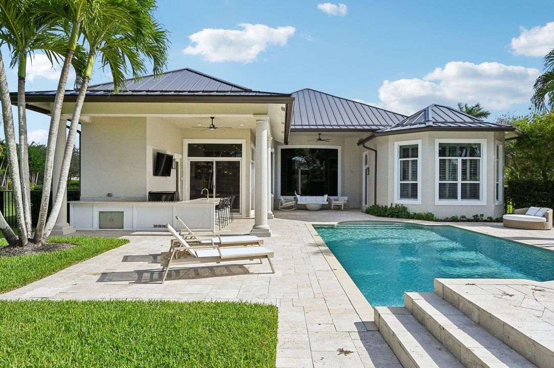 合同活跃: $2,795,000 (4 贝兹, 5 浴室, 3765 平方英尺)