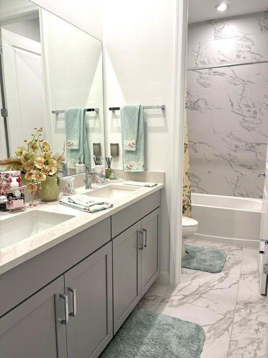 For Sale: $499,000 (3 beds, 2 baths, 1998 Square Feet)