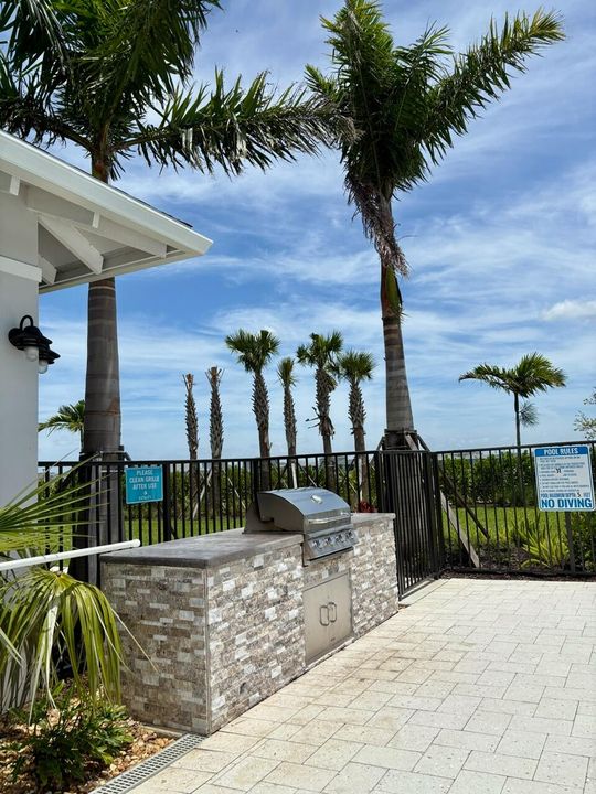 For Sale: $499,000 (3 beds, 2 baths, 1998 Square Feet)