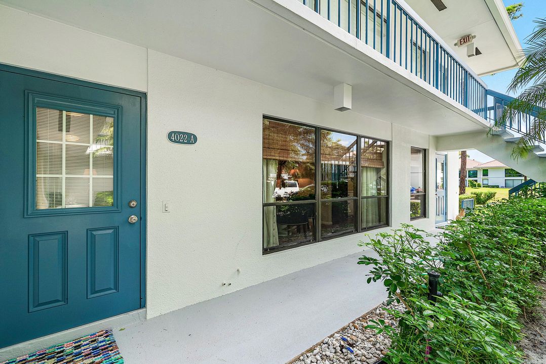 Active With Contract: $275,000 (2 beds, 2 baths, 1479 Square Feet)