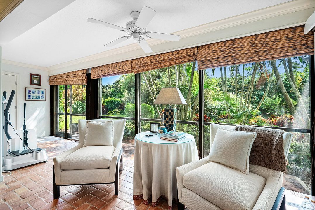 Active With Contract: $275,000 (2 beds, 2 baths, 1479 Square Feet)