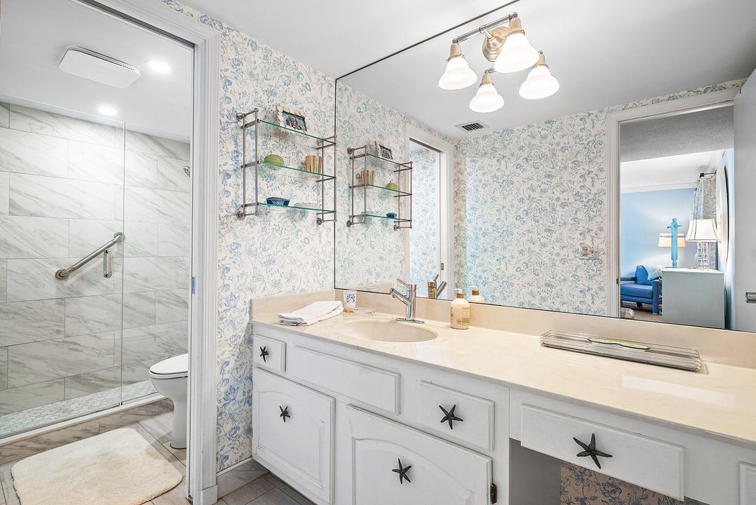 Active With Contract: $275,000 (2 beds, 2 baths, 1479 Square Feet)