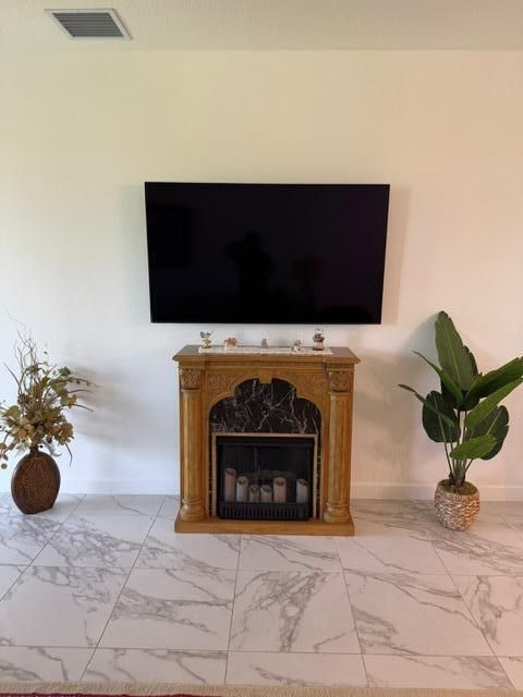 For Sale: $499,000 (3 beds, 2 baths, 1998 Square Feet)