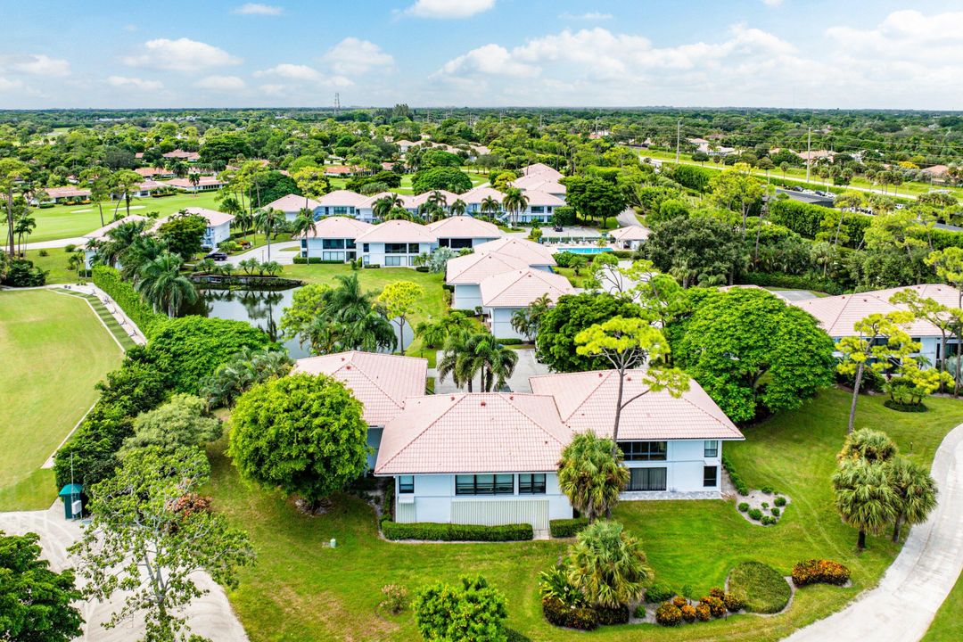 Active With Contract: $275,000 (2 beds, 2 baths, 1479 Square Feet)