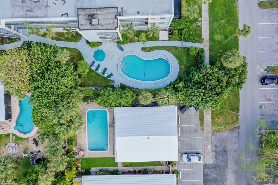 合同活跃: $1,450 (0 贝兹, 1 浴室, 300 平方英尺)