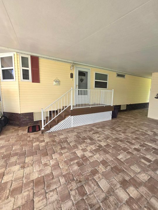 待售: $198,000 (2 贝兹, 2 浴室, 1018 平方英尺)