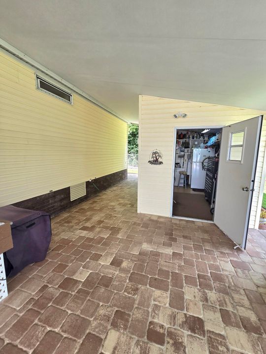 待售: $198,000 (2 贝兹, 2 浴室, 1018 平方英尺)