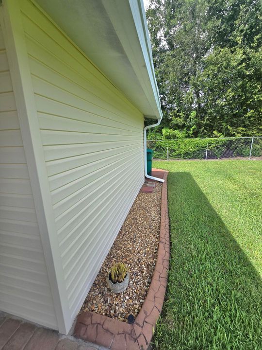 待售: $198,000 (2 贝兹, 2 浴室, 1018 平方英尺)