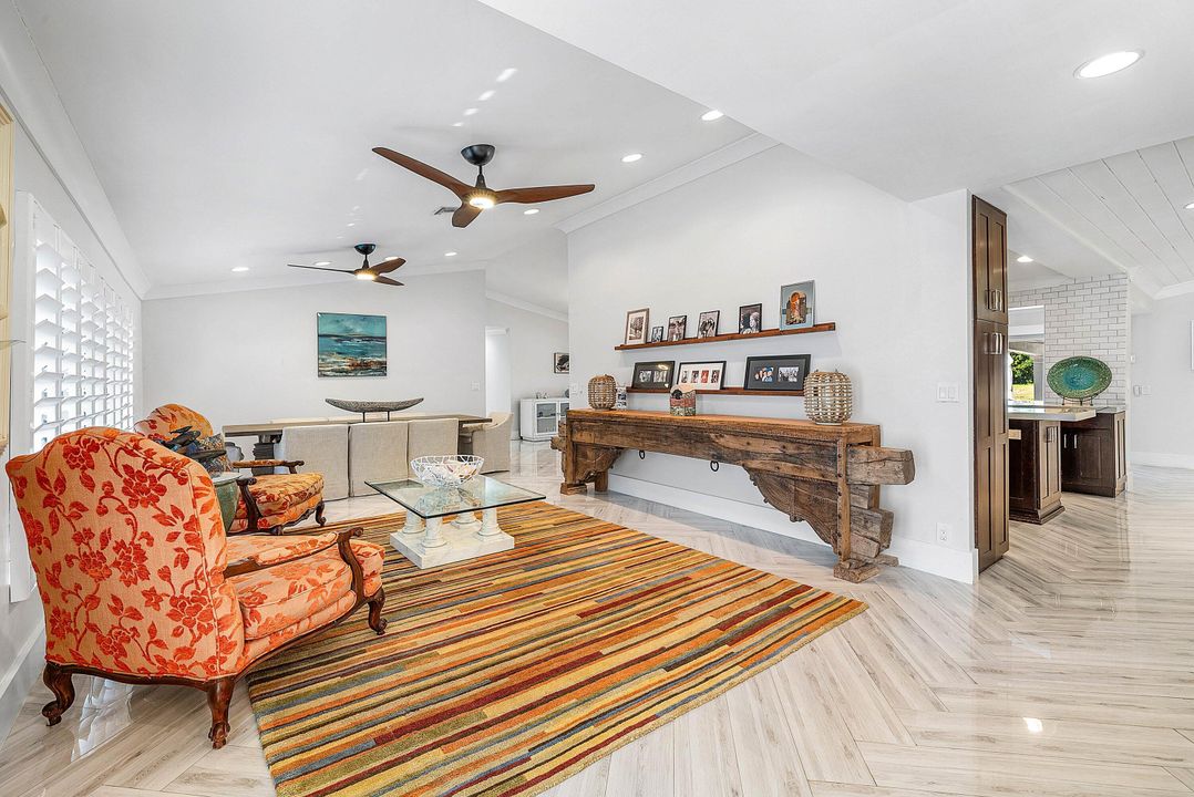 На продажу: $3,875,150 (5 спален, 4 ванн, 4079 Квадратных фут)