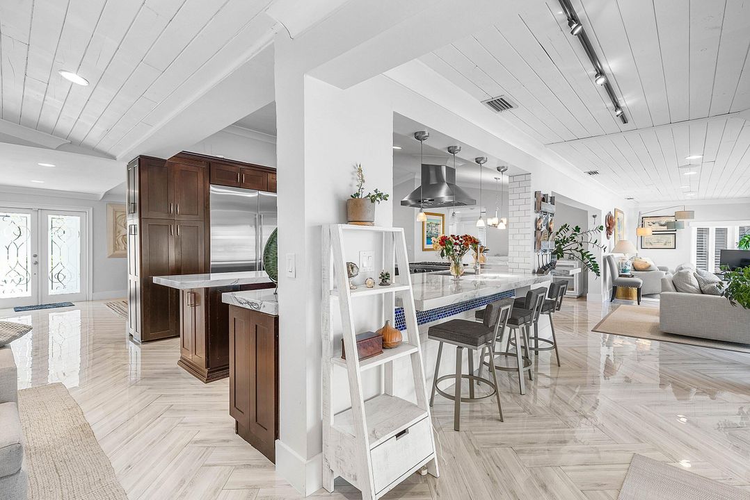 На продажу: $3,875,150 (5 спален, 4 ванн, 4079 Квадратных фут)