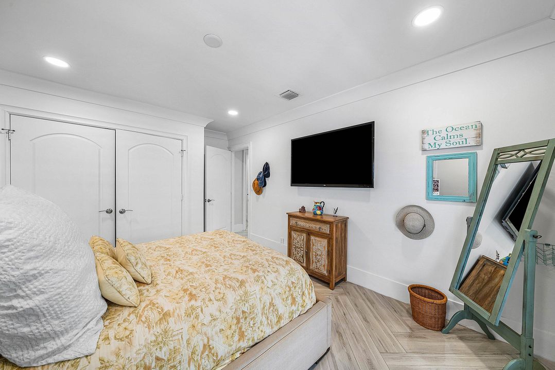 На продажу: $3,875,150 (5 спален, 4 ванн, 4079 Квадратных фут)