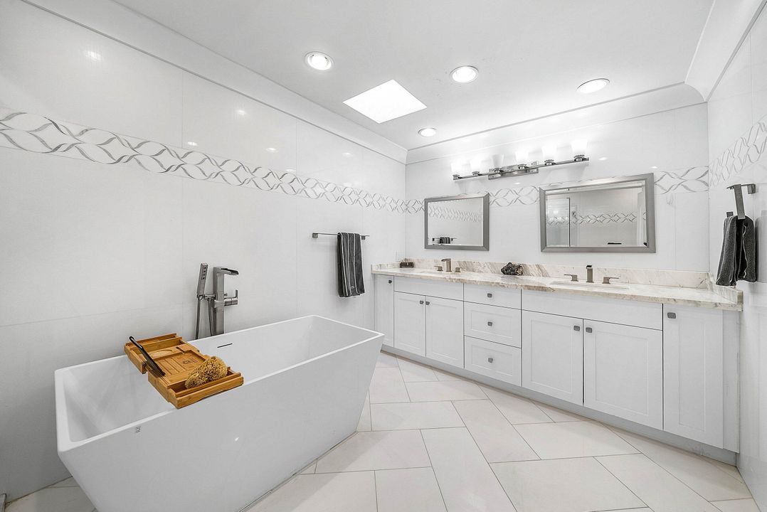 На продажу: $3,875,150 (5 спален, 4 ванн, 4079 Квадратных фут)