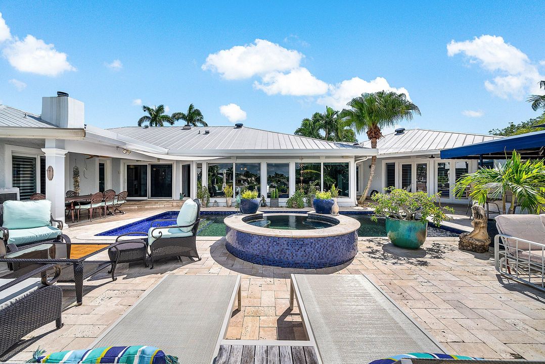 На продажу: $3,875,150 (5 спален, 4 ванн, 4079 Квадратных фут)