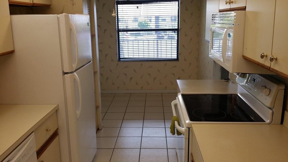 Activo con contrato: $114,900 (2 camas, 2 baños, 1360 Pies cuadrados)