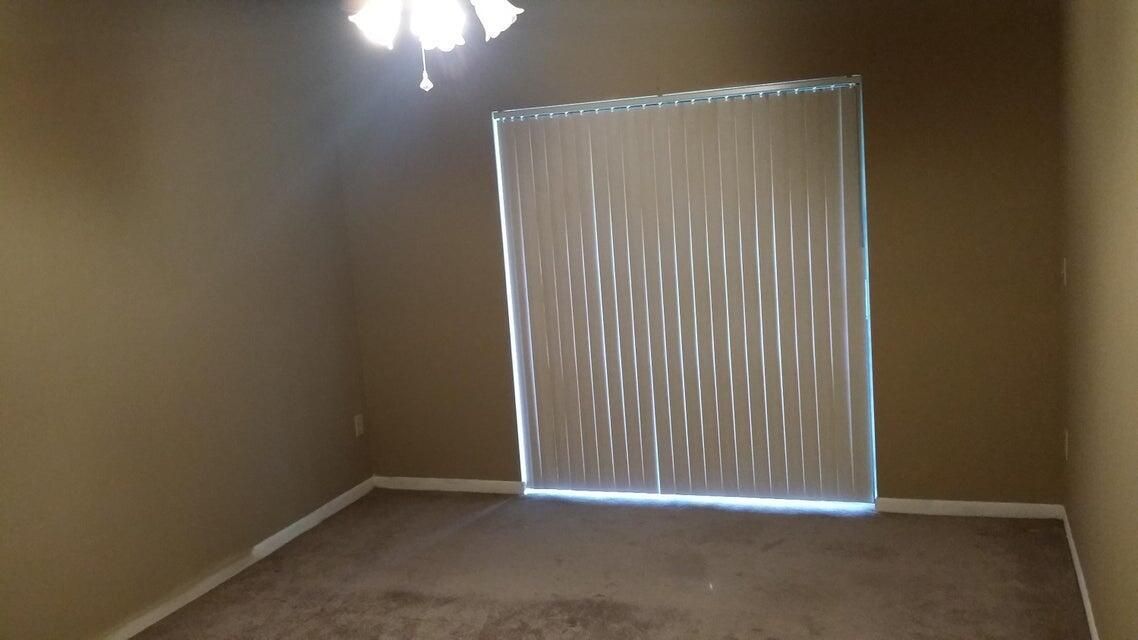 Activo con contrato: $114,900 (2 camas, 2 baños, 1360 Pies cuadrados)