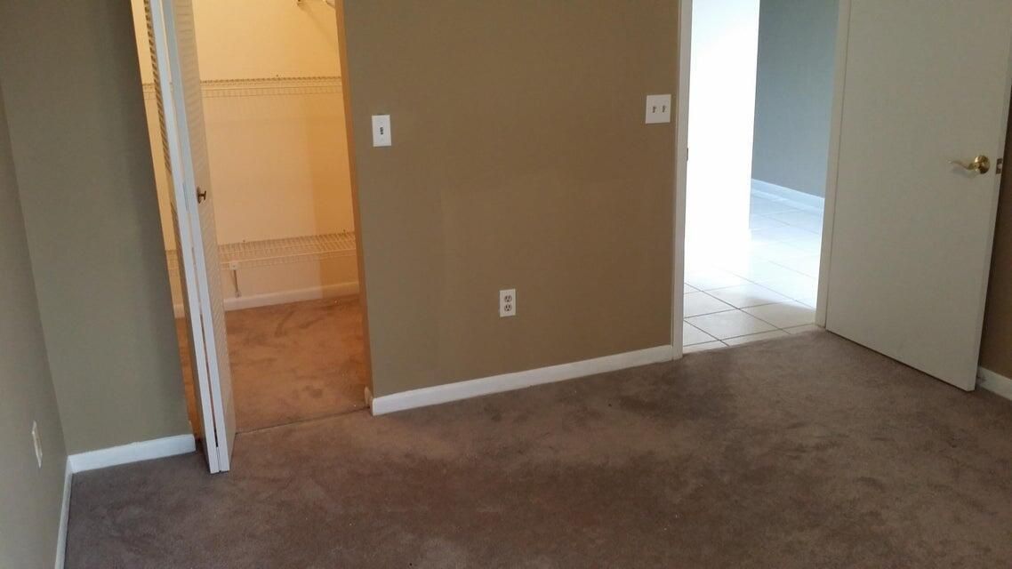 Activo con contrato: $114,900 (2 camas, 2 baños, 1360 Pies cuadrados)