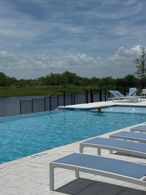 For Sale: $499,000 (3 beds, 2 baths, 1998 Square Feet)