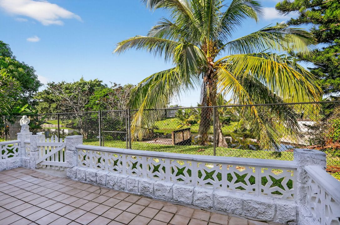 待售: $375,000 (2 贝兹, 2 浴室, 1587 平方英尺)