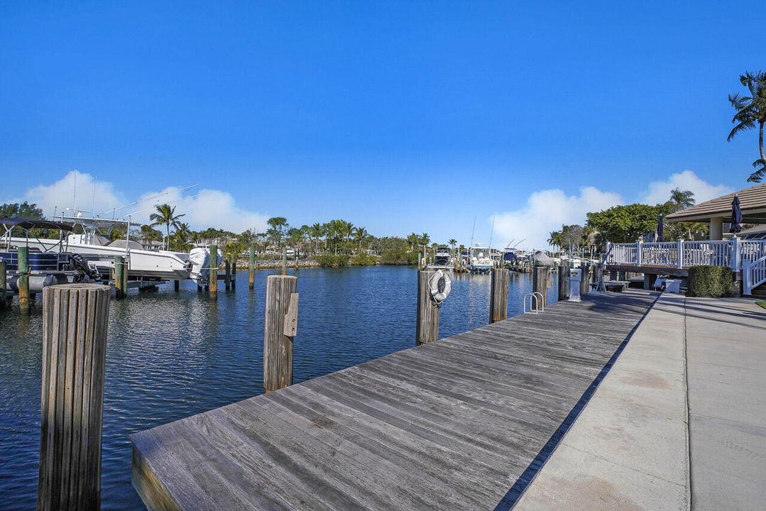 Active With Contract: $1,250,000 (3 beds, 2 baths, 1606 Square Feet)