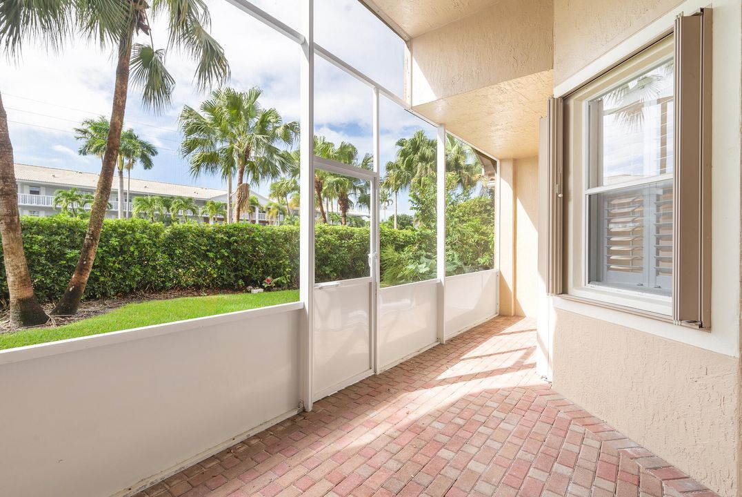 待售: $670,000 (2 贝兹, 2 浴室, 1993 平方英尺)