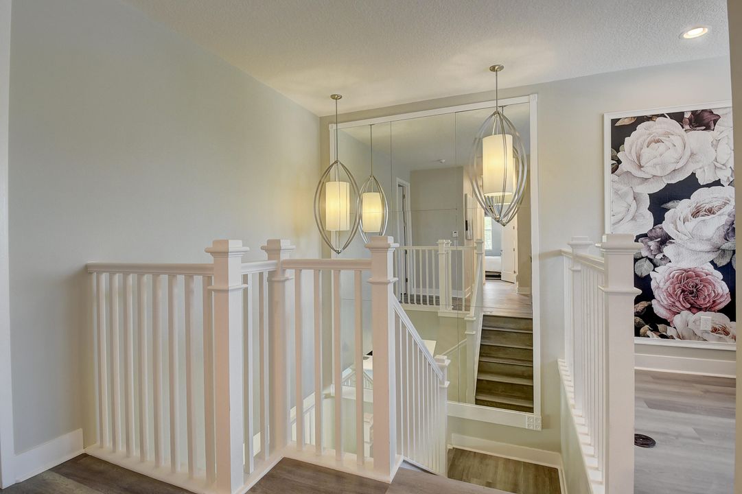 出租: $9,000 (4 贝兹, 3 浴室, 2656 平方英尺)