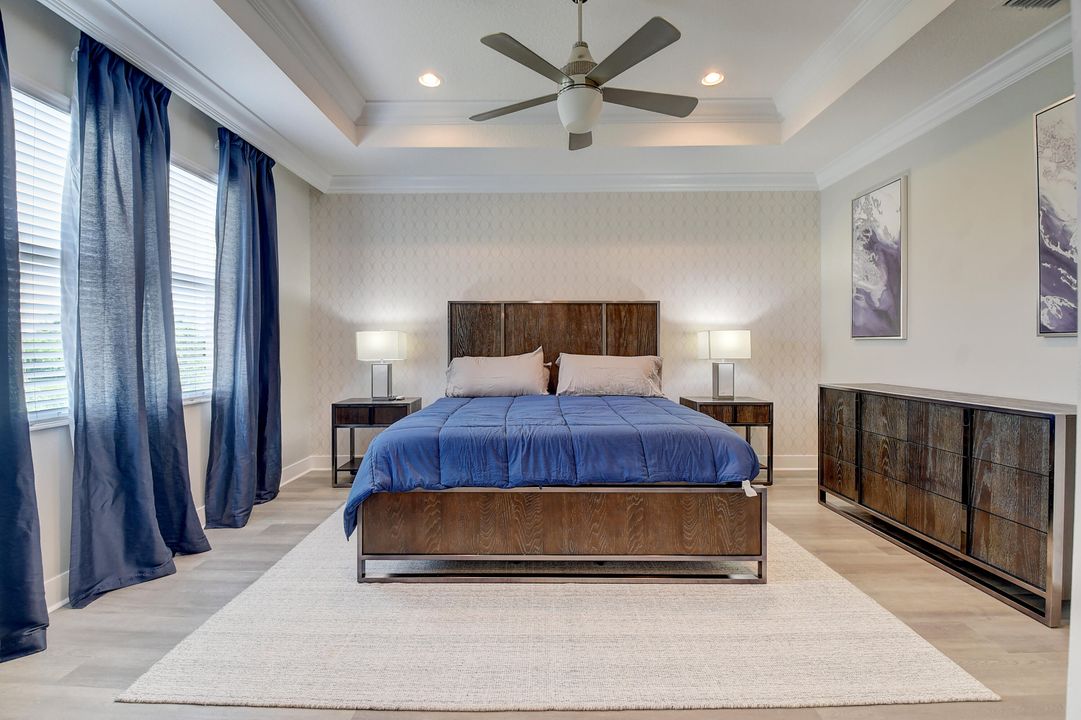 出租: $9,000 (4 贝兹, 3 浴室, 2656 平方英尺)