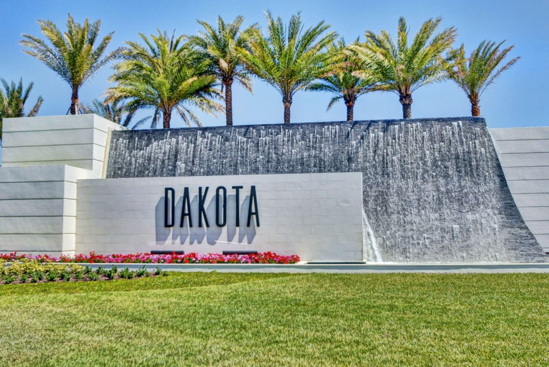 出租: $9,000 (4 贝兹, 3 浴室, 2656 平方英尺)