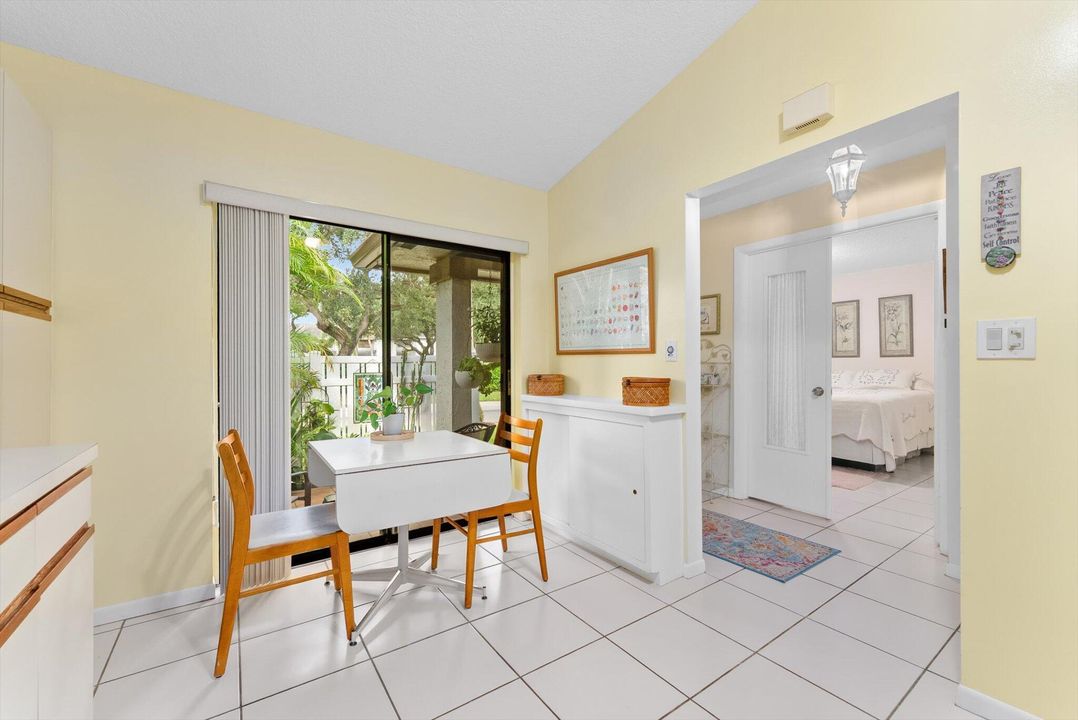 En Venta: $319,900 (2 camas, 2 baños, 1484 Pies cuadrados)