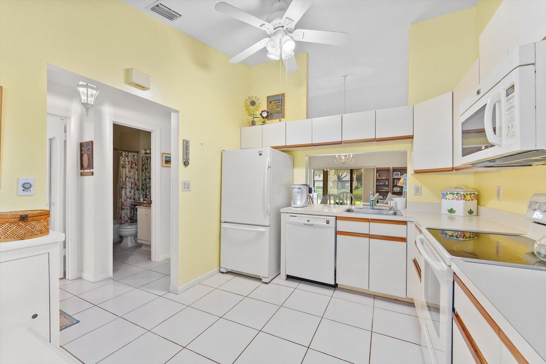 En Venta: $319,900 (2 camas, 2 baños, 1484 Pies cuadrados)