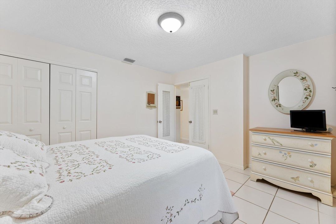 En Venta: $319,900 (2 camas, 2 baños, 1484 Pies cuadrados)