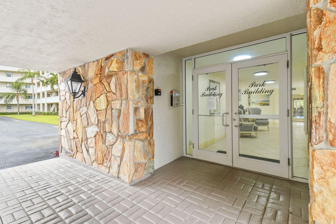 На продажу: $370,000 (2 спален, 2 ванн, 1440 Квадратных фут)