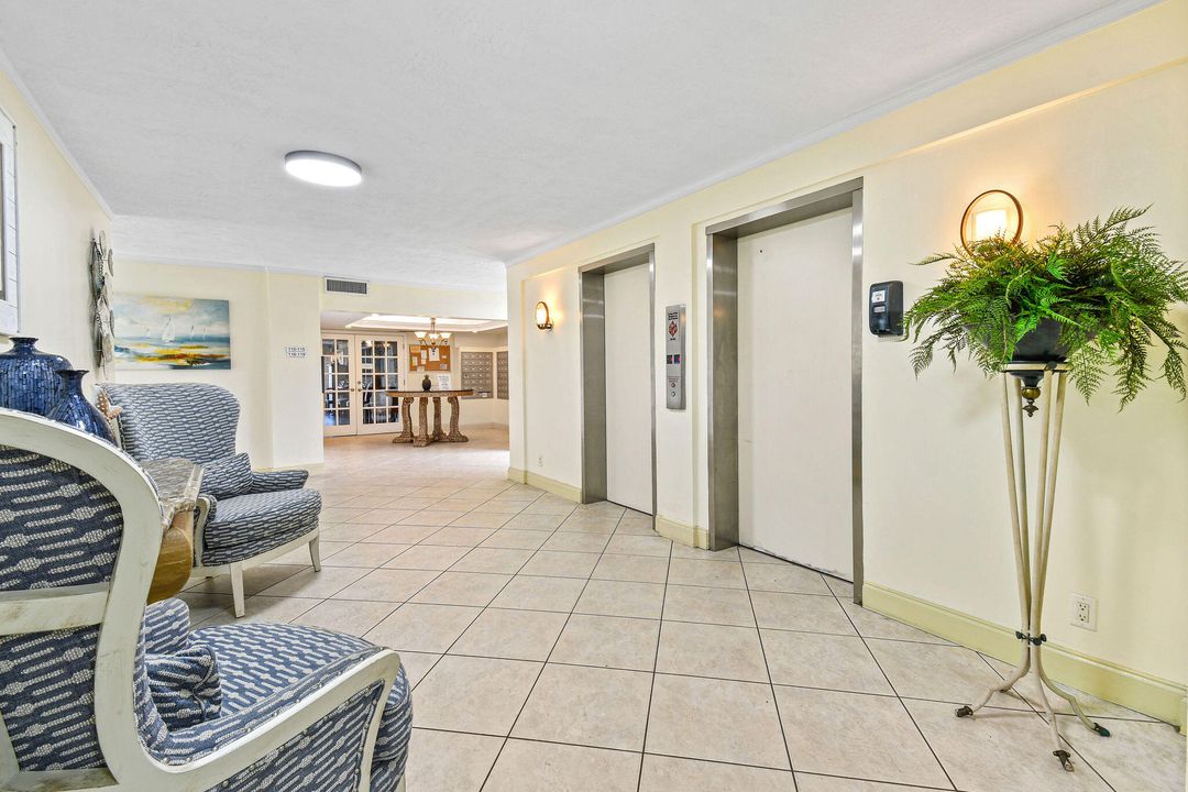 На продажу: $370,000 (2 спален, 2 ванн, 1440 Квадратных фут)