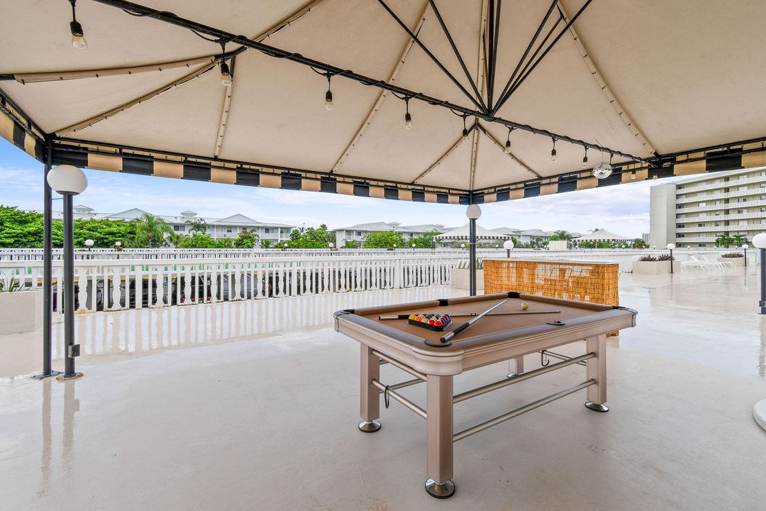 На продажу: $370,000 (2 спален, 2 ванн, 1440 Квадратных фут)