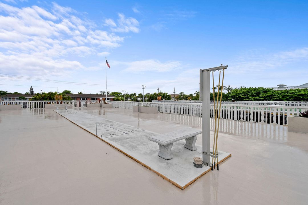 На продажу: $370,000 (2 спален, 2 ванн, 1440 Квадратных фут)